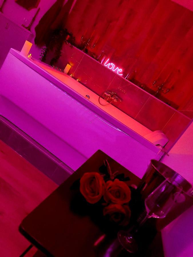Superbe Appartement Colmar Avec Vue Et Jacuzzi Ngoại thất bức ảnh