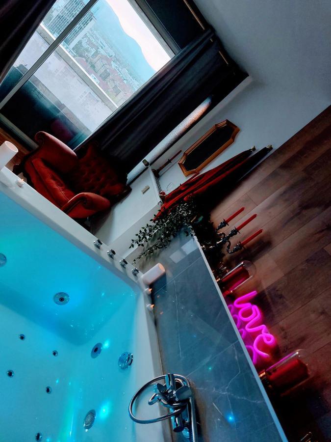 Superbe Appartement Colmar Avec Vue Et Jacuzzi Ngoại thất bức ảnh